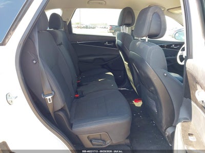 2017 KIA SORENTO 8