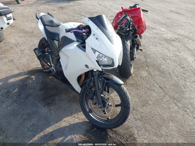 2016 HONDA CBR300 R