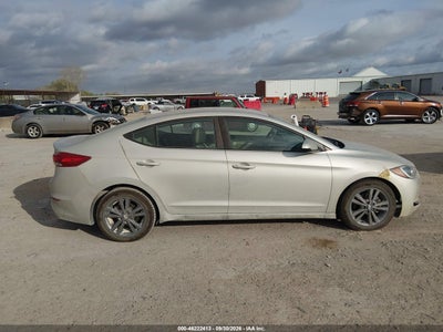 2018 HYUNDAI ELANTRA 13