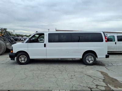 2019 CHEVROLET EXPRESS 3500 17