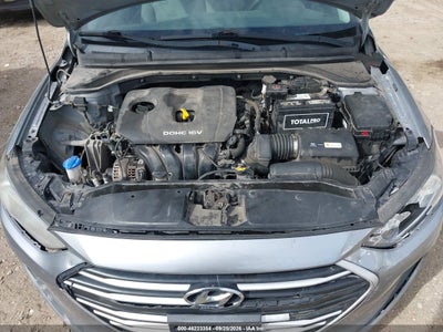 2017 HYUNDAI ELANTRA 10