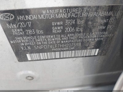 2017 HYUNDAI ELANTRA 9