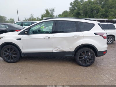2017 FORD ESCAPE 14