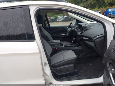 2017 FORD ESCAPE 5
