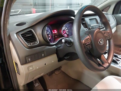 2018 KIA SEDONA 12