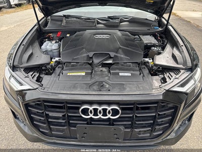 2020 AUDI Q8 10