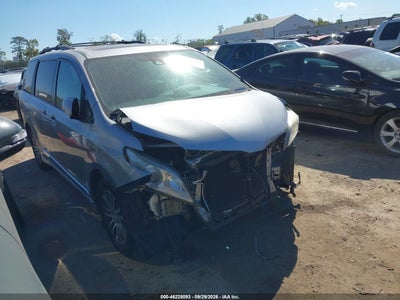 2018 Toyota Sienna XLE Premium 8 Passenger