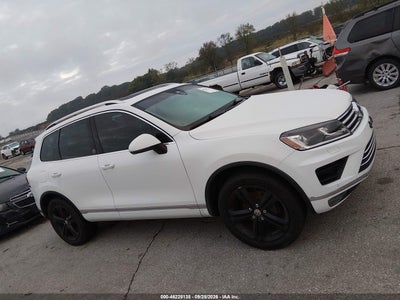 2017 VOLKSWAGEN TOUAREG 13