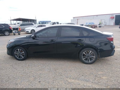 2024 KIA FORTE 14