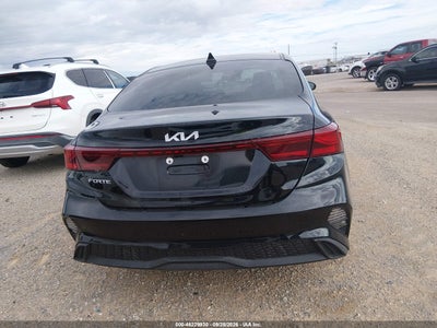 2024 KIA FORTE 16