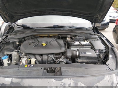 2018 HYUNDAI ELANTRA GT 10