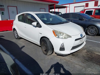 JTDKDTB3XC1021166 TOYOTA PRIUS C Photo 1