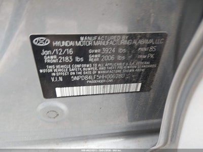 2017 HYUNDAI ELANTRA 9