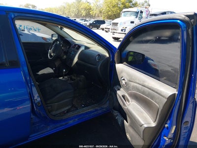 2017 NISSAN VERSA 5