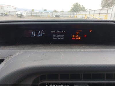 2015 TOYOTA PRIUS C 7