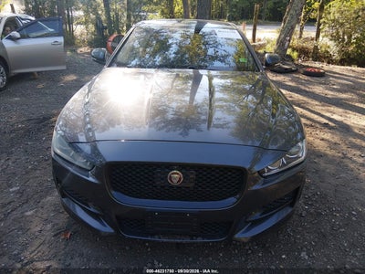 2017 JAGUAR XE 6