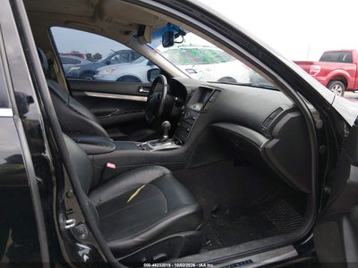 2015 INFINITI Q40 5