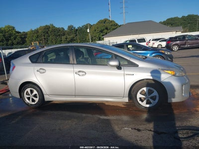 2015 TOYOTA PRIUS 13