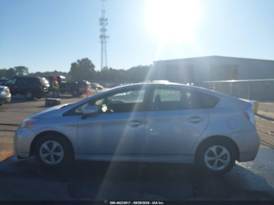 2015 TOYOTA PRIUS 14