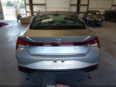 2021 HYUNDAI ELANTRA 19
