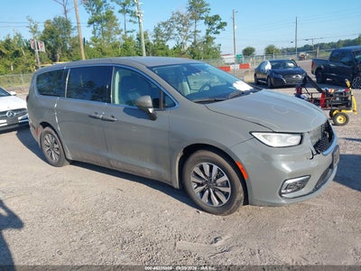 CHRYSLER PACIFICA HYBRID 2023 VIN 2C4RC1L79PR523076