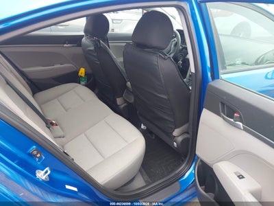 2017 HYUNDAI ELANTRA 8
