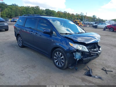 2018 Toyota Sienna XLE Premium 7 Passenger