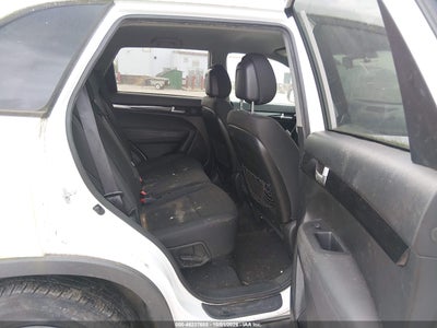 2014 KIA SORENTO 8