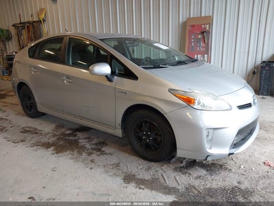 2014 Toyota Prius TWO