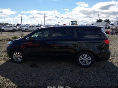 2017 KIA SEDONA 14