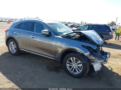 2016 Infiniti QX70
