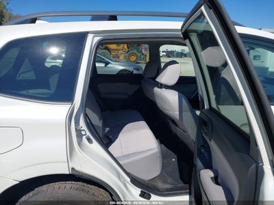 2016 SUBARU FORESTER 8