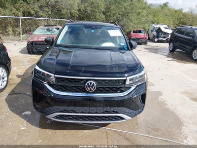 2022 VOLKSWAGEN TAOS 12