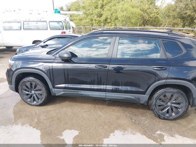 2022 VOLKSWAGEN TAOS 14