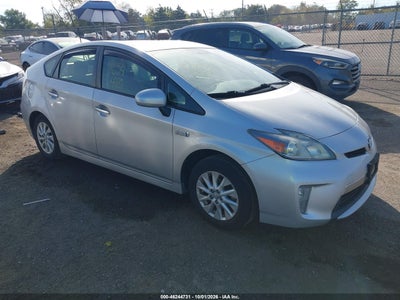 2014 TOYOTA PRIUS PLUG-IN