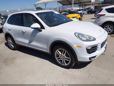 2016 PORSCHE CAYENNE
