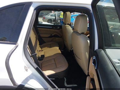 2016 PORSCHE CAYENNE 8