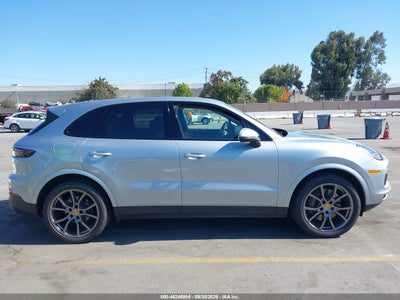 2021 PORSCHE CAYENNE 13