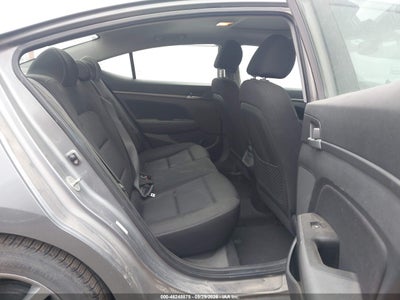 2017 HYUNDAI ELANTRA 8