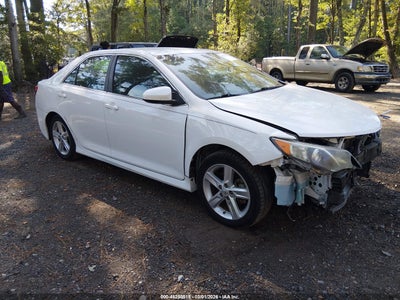 2014 Toyota Camry SE