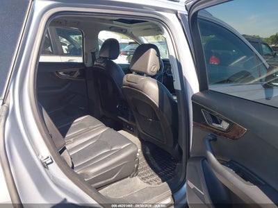 2018 AUDI Q7 8