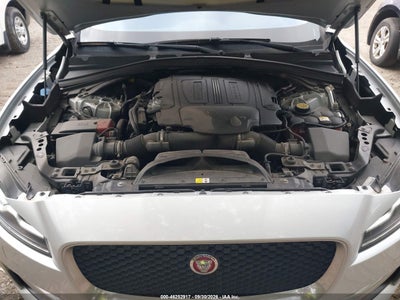 2017 JAGUAR F-PACE 10