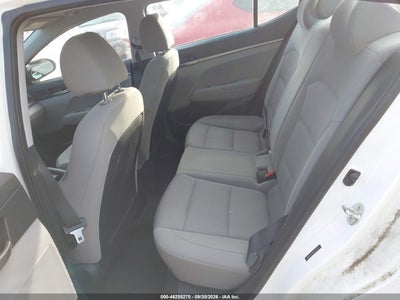 2017 HYUNDAI ELANTRA 8