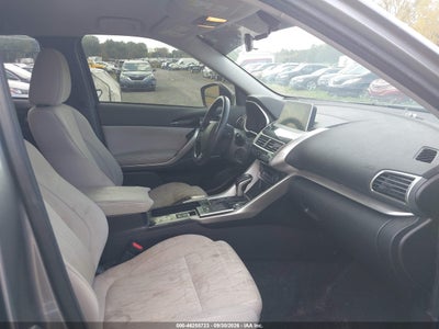 2019 MITSUBISHI ECLIPSE CROSS 5