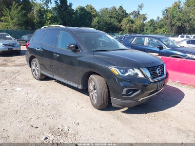 2017 NISSAN PATHFINDER
