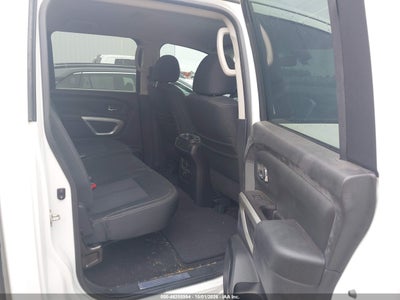 2018 NISSAN TITAN 8