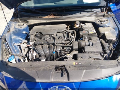 2021 HYUNDAI ELANTRA 10