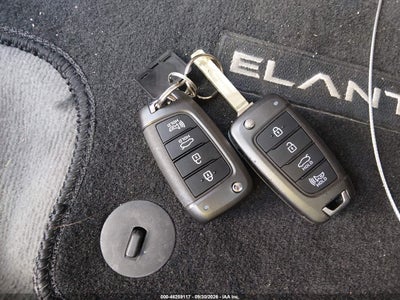 2021 HYUNDAI ELANTRA 11