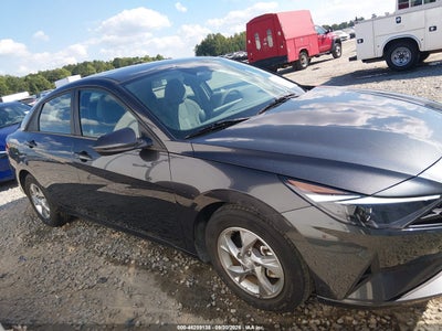2021 HYUNDAI ELANTRA 13