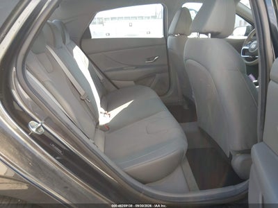 2021 HYUNDAI ELANTRA 8